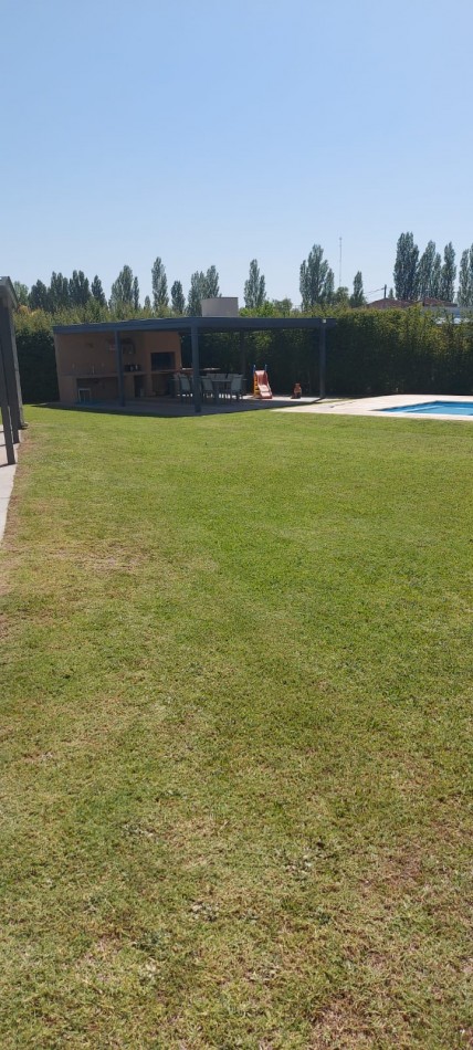 CASA EN VENTA BARRIO PRIVADO