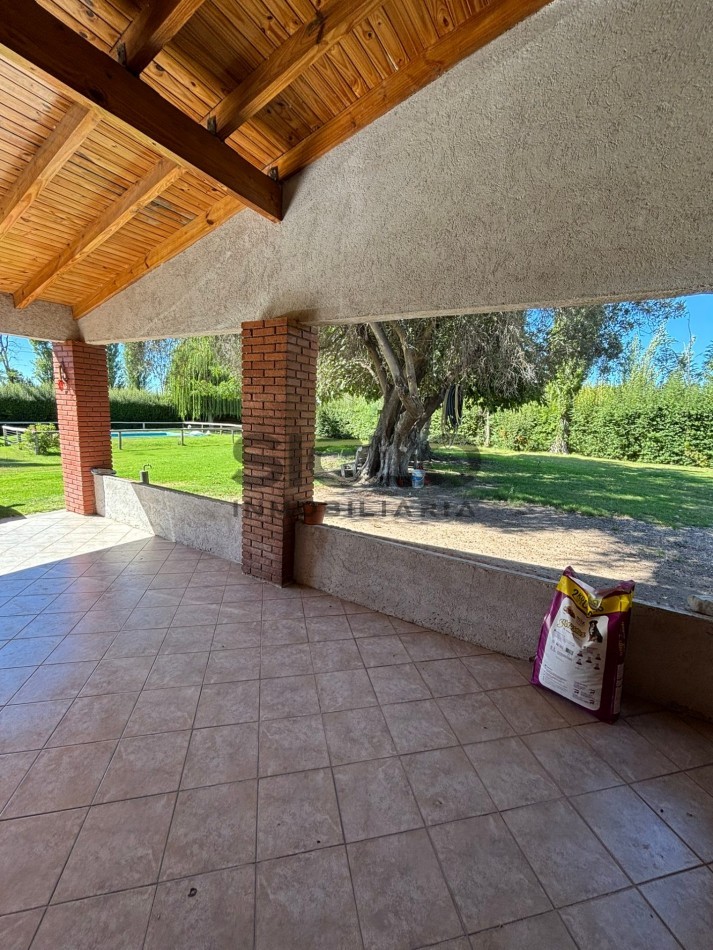 VENDO PROPIEDAD RURAL  DE 2,5 HA  CON CASA Y PILETA  