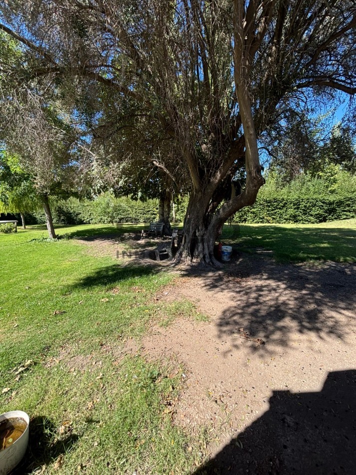 VENDO PROPIEDAD RURAL  DE 2,5 HA  CON CASA Y PILETA  