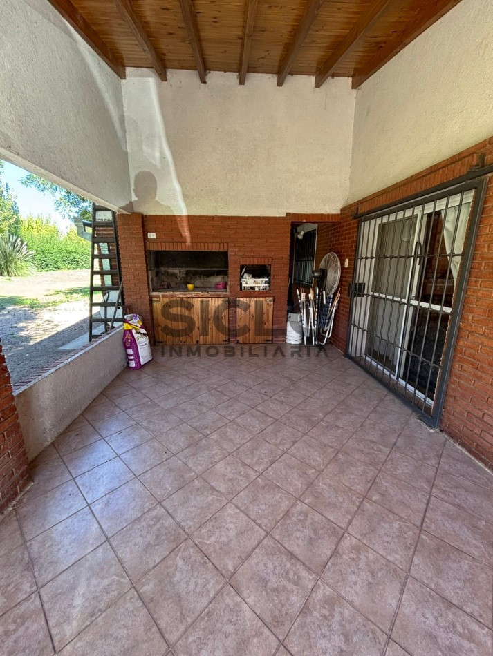 VENDO PROPIEDAD RURAL  DE 2,5 HA  CON CASA Y PILETA  