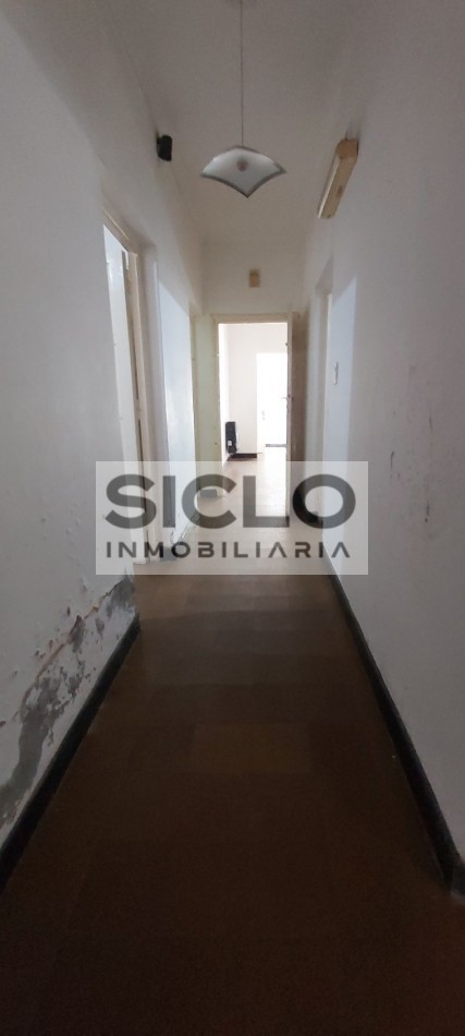 CASA EN VENTA SOBRE AV. ZAPATA SAN RAFEL MENDOZA, APTA PARA CREDITO HIPOTECARIO