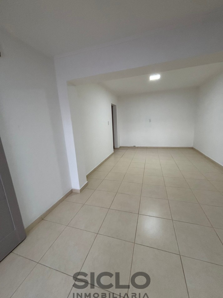  CASA RENOVADA EN VENTA | CUATRO DORMITORIOS Y UBICACION CENTRICA EN SAN RAFAEL MZA.