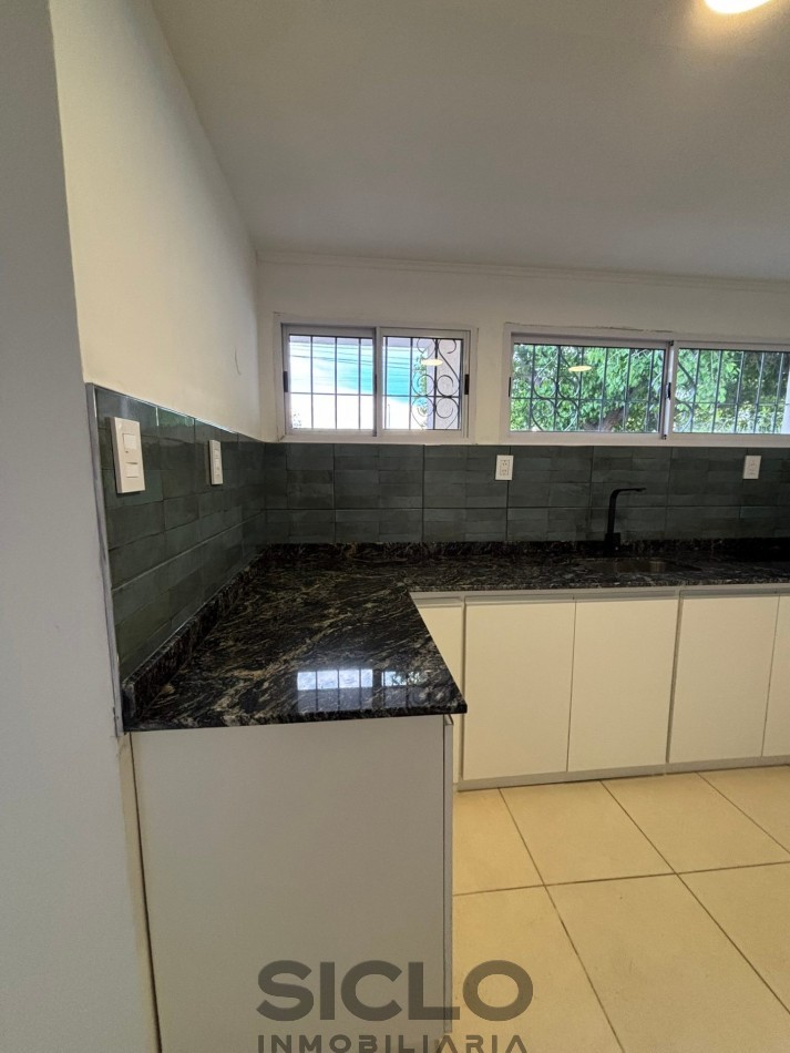  CASA RENOVADA EN VENTA | CUATRO DORMITORIOS Y UBICACION CENTRICA EN SAN RAFAEL MZA.