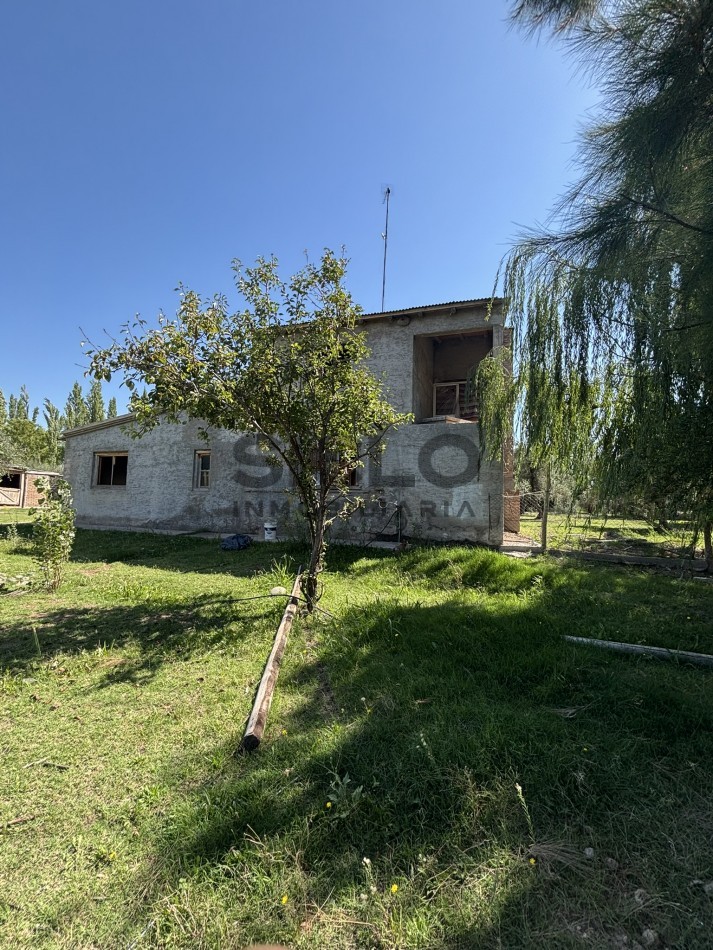 EXCELENTE PROPIEDAD EN RAMA CAIDA CON DOS CASAS 