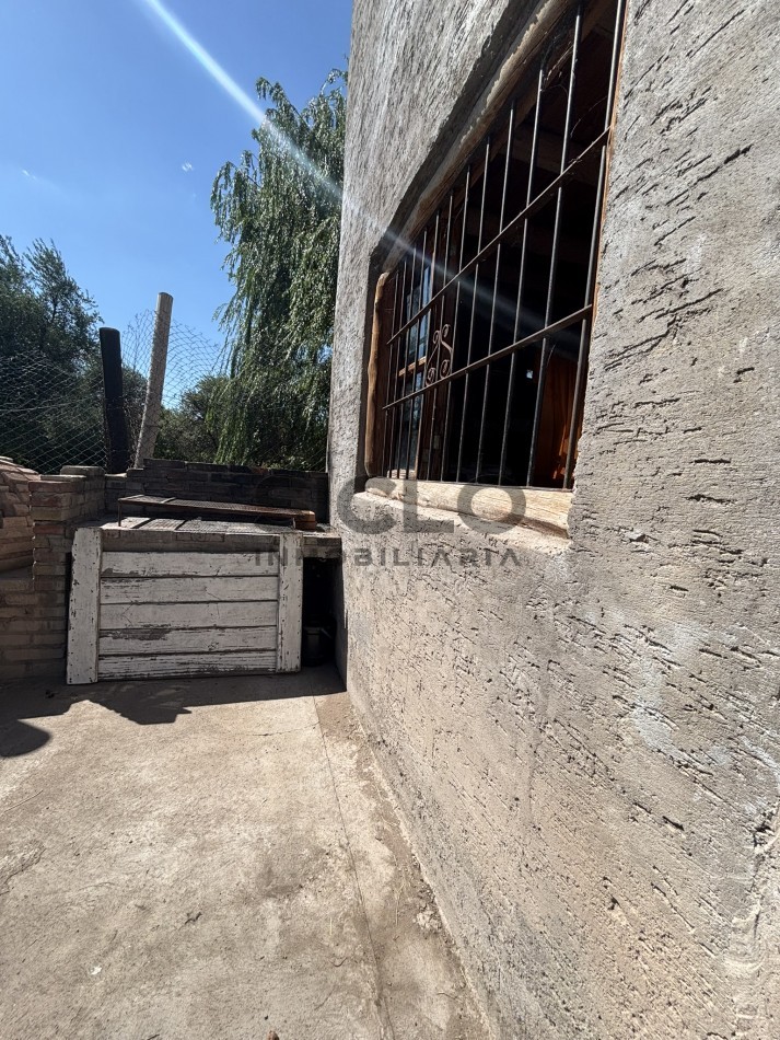 EXCELENTE PROPIEDAD EN RAMA CAIDA CON DOS CASAS 