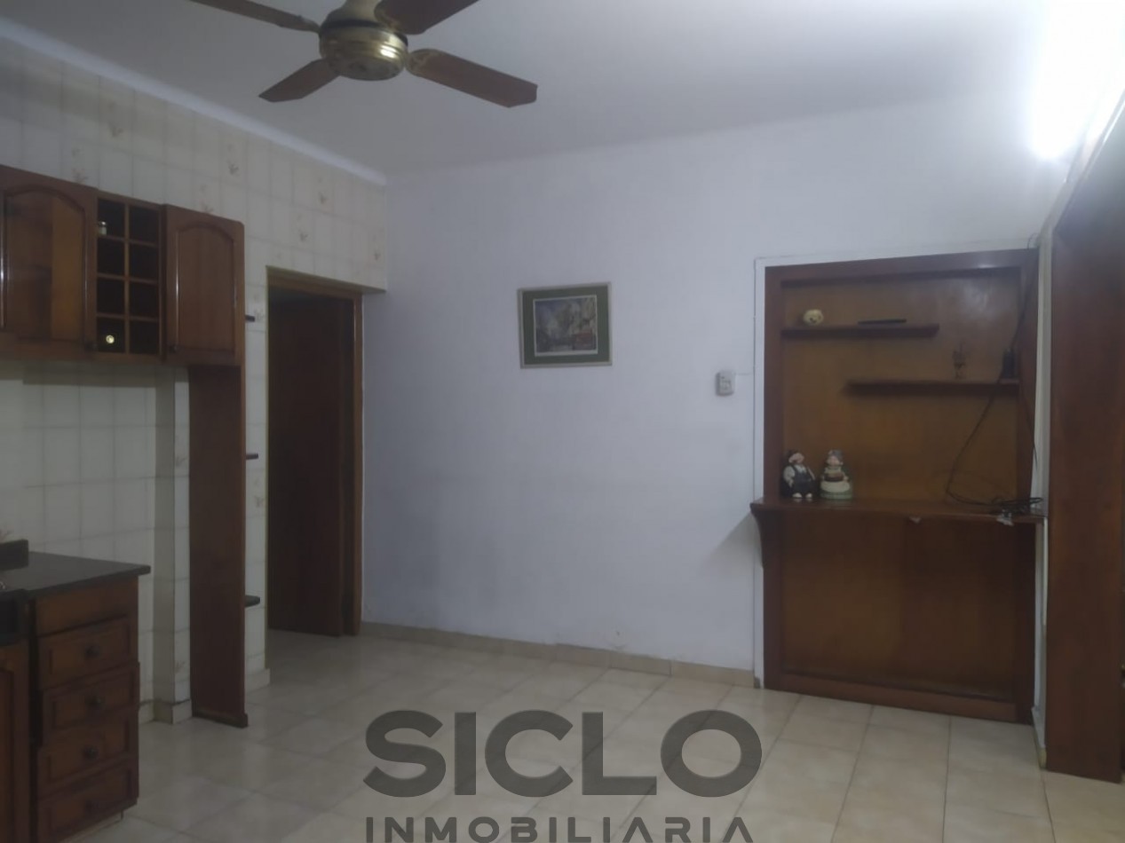 VENDO CASA SOBRE CALLE LOS FRANCESES- SAN RAFAEL.MENDOZA