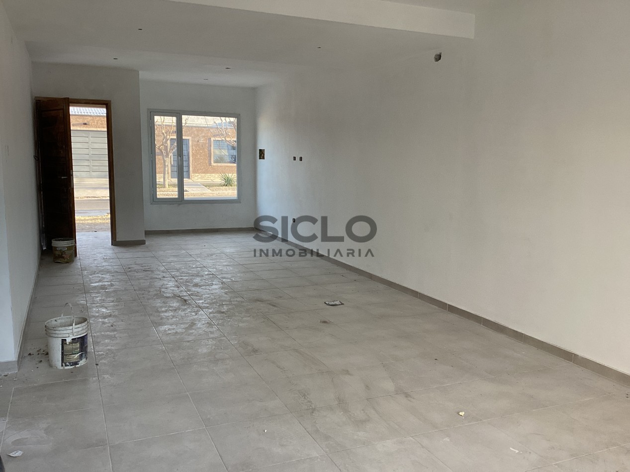 Tu Nuevo Comienzo Empieza Aqui: Estrena Casa en Barrio Alberdi, San Rafael