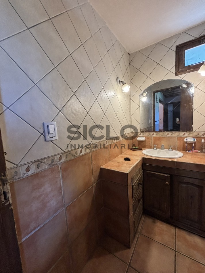 EXCELENTE PROPIEDAD EN RAMA CAIDA CON DOS CASAS 