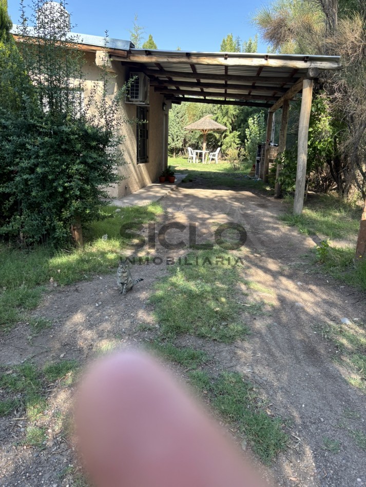 EXCELENTE PROPIEDAD EN RAMA CAIDA CON DOS CASAS 