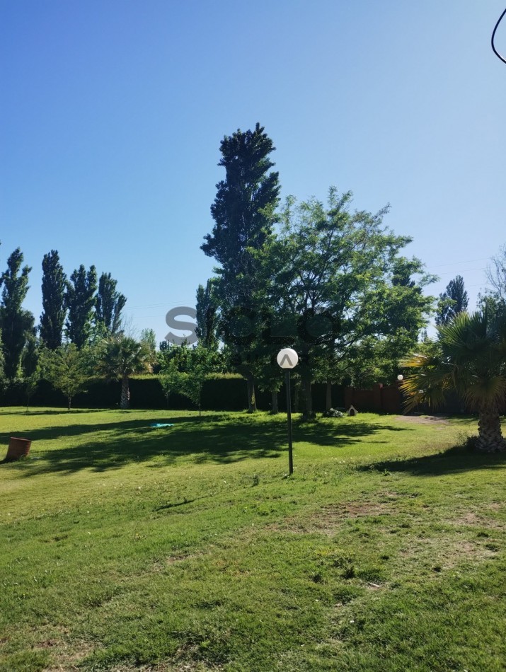 VENDO PROPIEDAD RURAL  DE 2,5 HA  CON CASA Y PILETA  