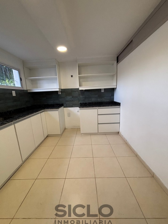  CASA RENOVADA EN VENTA | CUATRO DORMITORIOS Y UBICACION CENTRICA EN SAN RAFAEL MZA.