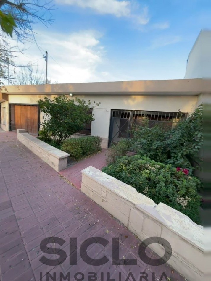 VENDO CASA SOBRE CALLE LOS FRANCESES- SAN RAFAEL.MENDOZA