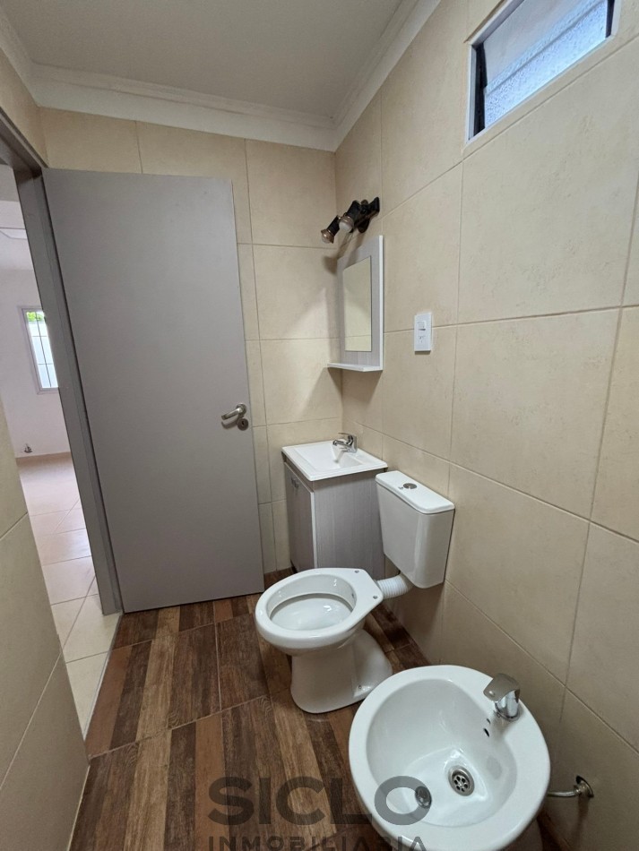  CASA RENOVADA EN VENTA | CUATRO DORMITORIOS Y UBICACION CENTRICA EN SAN RAFAEL MZA.