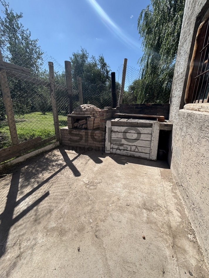 EXCELENTE PROPIEDAD EN RAMA CAIDA CON DOS CASAS 