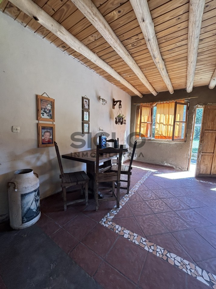 EXCELENTE PROPIEDAD EN RAMA CAIDA CON DOS CASAS 