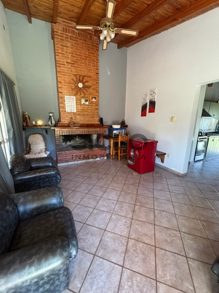 VENDO PROPIEDAD RURAL  DE 2,5 HA  CON CASA Y PILETA  