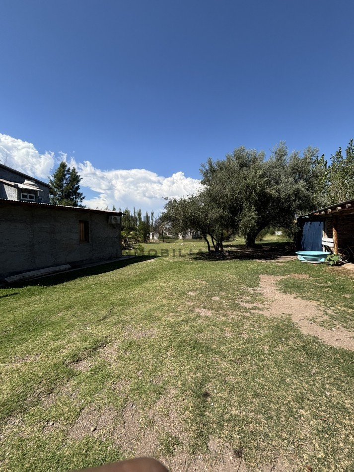 EXCELENTE PROPIEDAD EN RAMA CAIDA CON DOS CASAS 