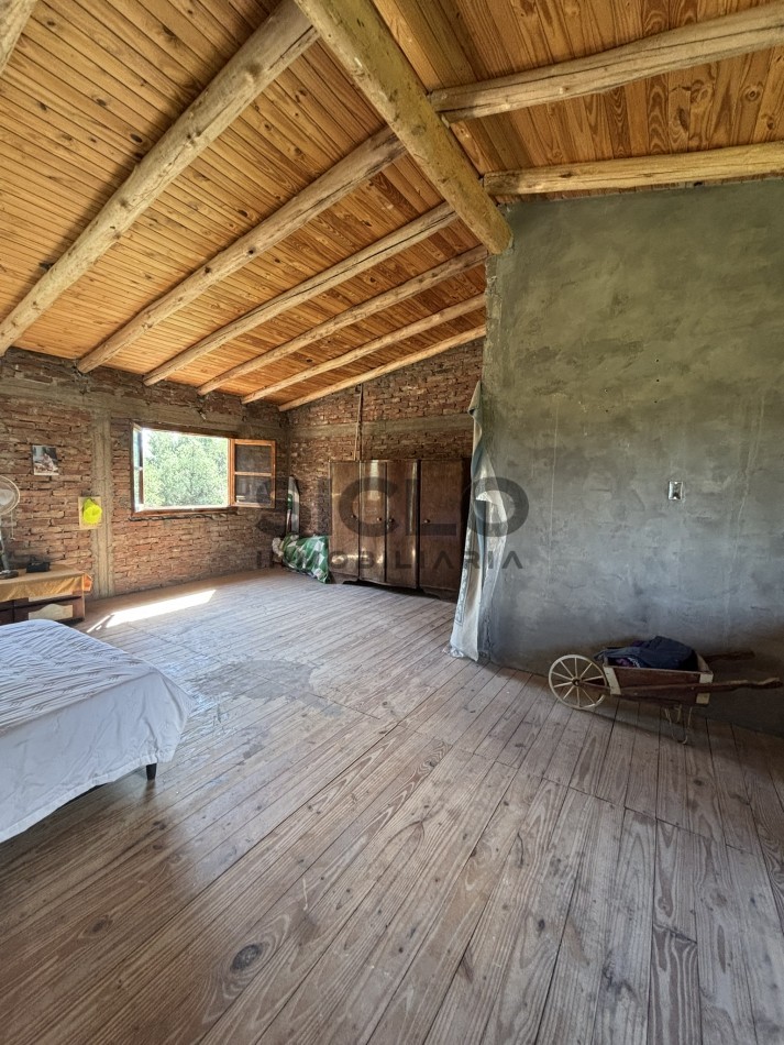EXCELENTE PROPIEDAD EN RAMA CAIDA CON DOS CASAS 