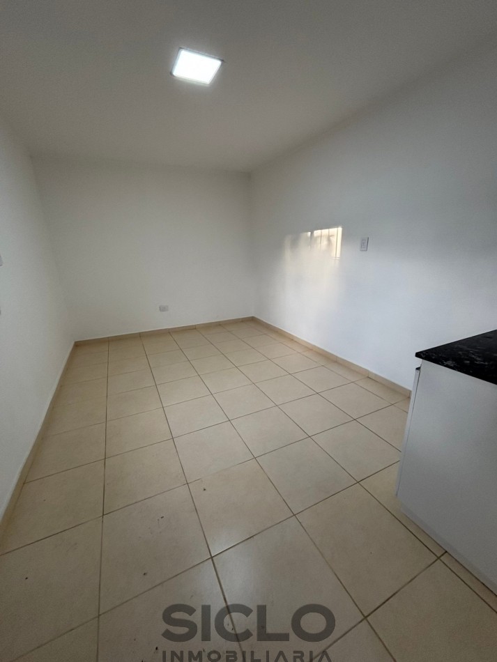 CASA RENOVADA EN VENTA | CUATRO DORMITORIOS Y UBICACION CENTRICA EN SAN RAFAEL MZA.