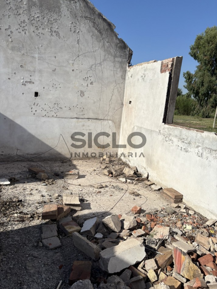 EXCELENTE PROPIEDAD EN RAMA CAIDA CON DOS CASAS 