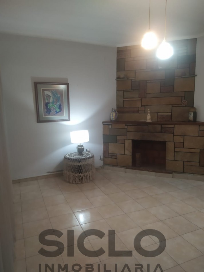 VENDO CASA SOBRE CALLE LOS FRANCESES- SAN RAFAEL.MENDOZA