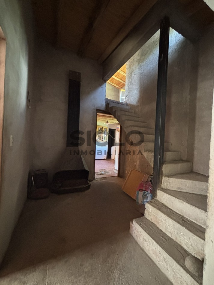 EXCELENTE PROPIEDAD EN RAMA CAIDA CON DOS CASAS 