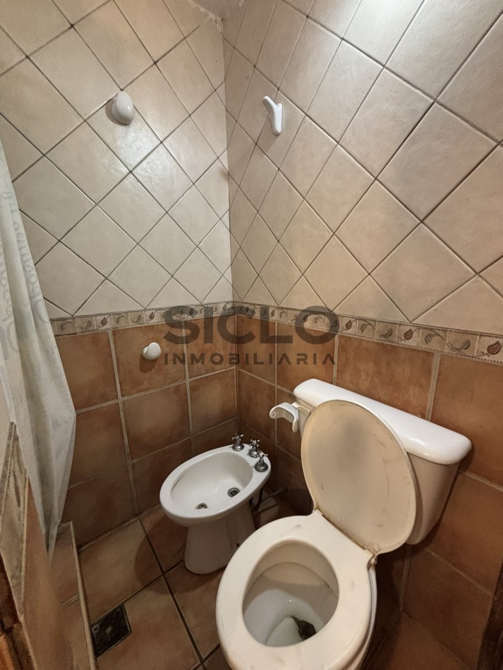 EXCELENTE PROPIEDAD EN RAMA CAIDA CON DOS CASAS 