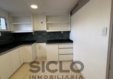  CASA RENOVADA EN VENTA | CUATRO DORMITORIOS Y UBICACION CENTRICA EN SAN RAFAEL MZA.
